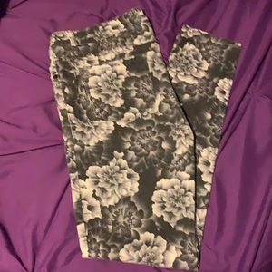 Aeropostale black/grey skinny jeans - 10 regular